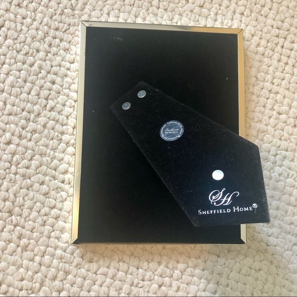 ✨3/$30✨ Sheffield Home Silver Plated Picture Frame 5x7 - Picture 4 of 4